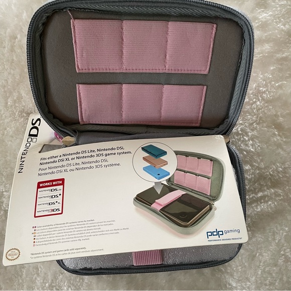 Disney Princess Nintendo DS Universal Console Clutch - New - Picture 3 of 6